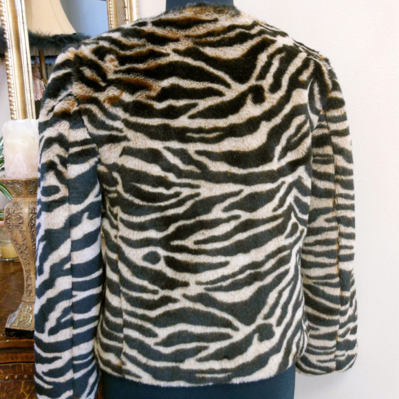 BANANA REPUBLIC Faux-Fur Animal Print Jacket XS - Picture 4 of 5
